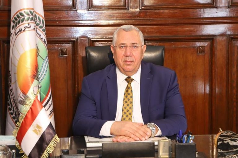 وزير الزراعة: الإفراج عن 210 ألف طن اعلاف”الذرة والصويا” بحوالي 97 مليون دولار