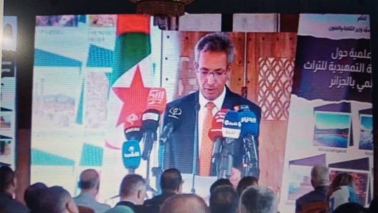 [١٠/‏٥ ٠٣:٤٣]  وزير الثقافة زهير بللو يكشف عن المواقع الثقافية و الطبيعية المقترحة التسجيل على ثاىمة التراث العالمي