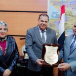 قبيصي….. يُكرم رئيس مجلس إدارة مدارس الرسالة الخاصة بالفيوم