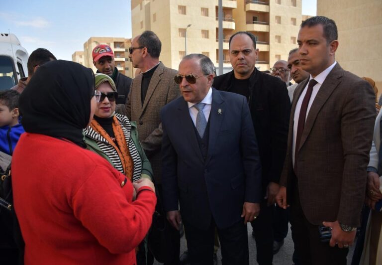 محافظ بورسعيد: توفير سيارة سلع غذائية بالمدينة يوم الخميس من كل أسبوع