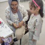 بهجة وإبداع في ورشة فنية بمكتبة مصر العامة بأسوان
